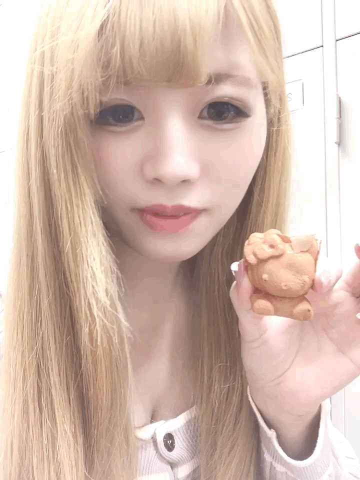 おなかすいたぁ